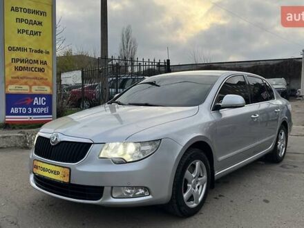 Сірий Шкода Суперб, об'ємом двигуна 2 л та пробігом 316 тис. км за 9300 $, фото 1 на Automoto.ua