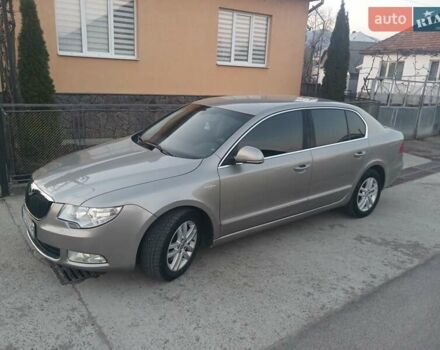 Серый Шкода Суперб, объемом двигателя 1.97 л и пробегом 278 тыс. км за 10500 $, фото 1 на Automoto.ua