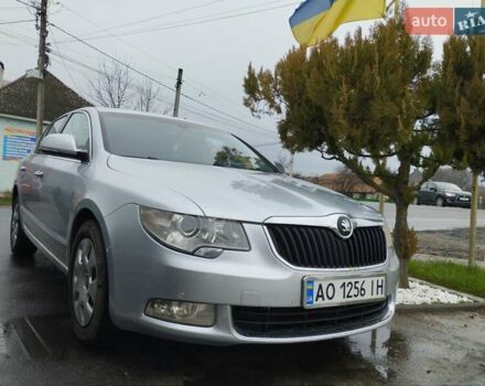 Серый Шкода Суперб, объемом двигателя 2 л и пробегом 280 тыс. км за 9500 $, фото 1 на Automoto.ua