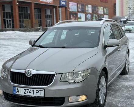 Сірий Шкода Суперб, об'ємом двигуна 2 л та пробігом 327 тис. км за 11300 $, фото 1 на Automoto.ua
