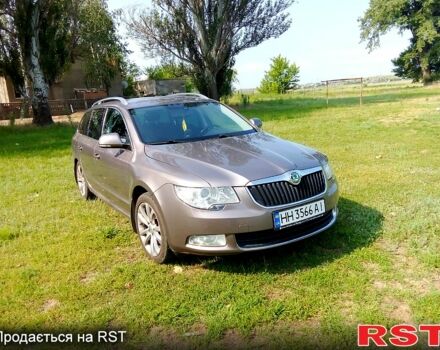 Серый Шкода Суперб, объемом двигателя 1.8 л и пробегом 20000 тыс. км за 9900 $, фото 1 на Automoto.ua