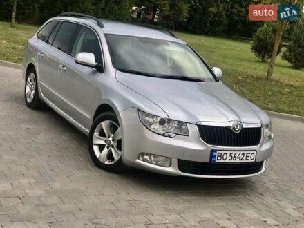 Шкода Суперб 2013 в Тернополе на Automoto.ua Серый Шкода Суперб, объемом двигателя 2 л и пробегом 248 тыс. км за 10599 $, фото 1 на Automoto.ua