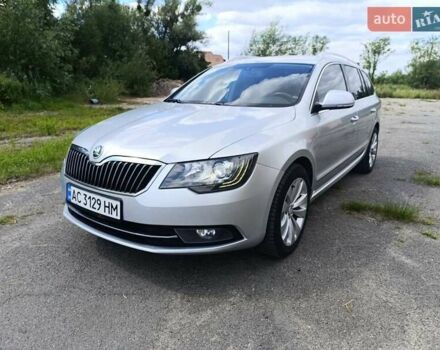 Серый Шкода Суперб, объемом двигателя 2 л и пробегом 348 тыс. км за 11500 $, фото 1 на Automoto.ua