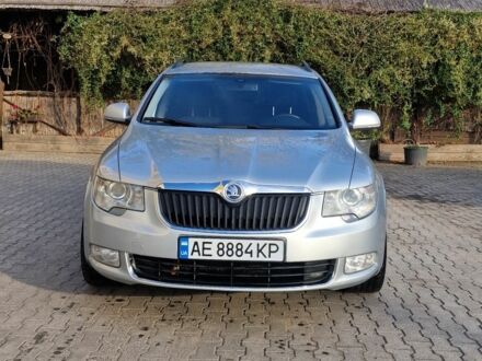 Серый Шкода Суперб, объемом двигателя 2 л и пробегом 260 тыс. км за 11200 $, фото 1 на Automoto.ua