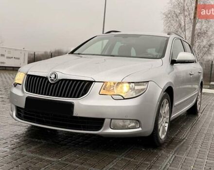 Серый Шкода Суперб, объемом двигателя 1.8 л и пробегом 289 тыс. км за 8500 $, фото 1 на Automoto.ua