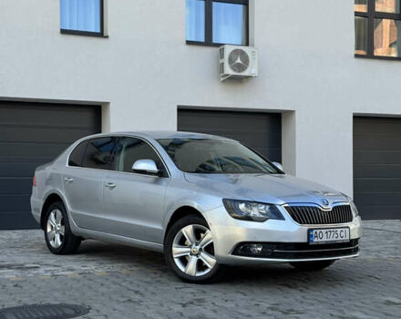 Серый Шкода Суперб, объемом двигателя 2 л и пробегом 282 тыс. км за 11900 $, фото 1 на Automoto.ua