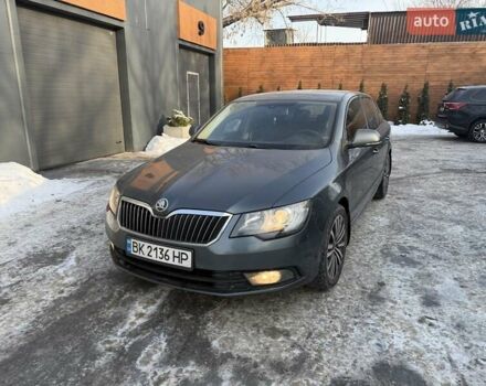 Сірий Шкода Суперб, об'ємом двигуна 1.39 л та пробігом 217 тис. км за 9700 $, фото 1 на Automoto.ua