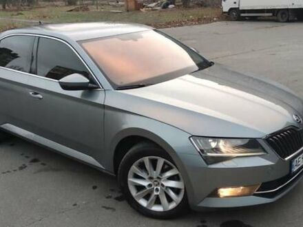 Серый Шкода Суперб, объемом двигателя 1.8 л и пробегом 174 тыс. км за 16900 $, фото 1 на Automoto.ua