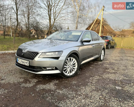 Серый Шкода Суперб, объемом двигателя 1.97 л и пробегом 219 тыс. км за 17500 $, фото 1 на Automoto.ua