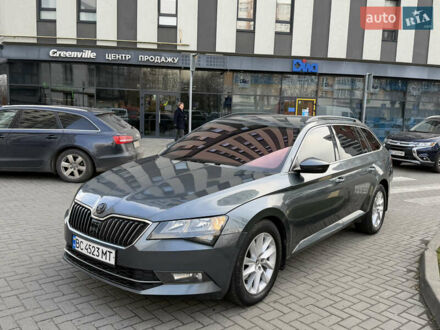 Сірий Шкода Суперб, об'ємом двигуна 2 л та пробігом 245 тис. км за 14900 $, фото 1 на Automoto.ua