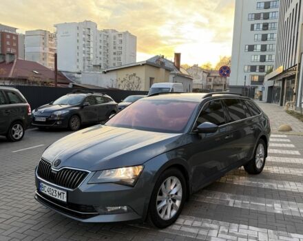 Сірий Шкода Суперб, об'ємом двигуна 2 л та пробігом 245 тис. км за 15000 $, фото 1 на Automoto.ua