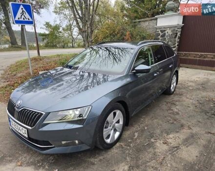 Серый Шкода Суперб, объемом двигателя 1.6 л и пробегом 262 тыс. км за 14000 $, фото 1 на Automoto.ua