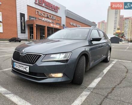 Серый Шкода Суперб, объемом двигателя 1.6 л и пробегом 260 тыс. км за 14500 $, фото 1 на Automoto.ua