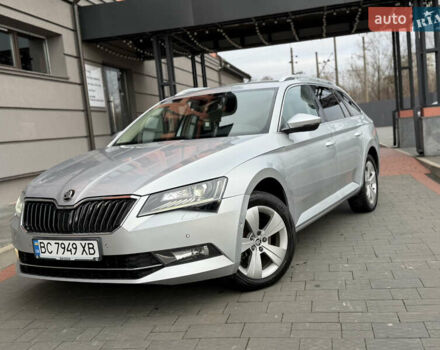 Серый Шкода Суперб, объемом двигателя 1.97 л и пробегом 261 тыс. км за 17999 $, фото 1 на Automoto.ua