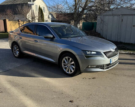 Сірий Шкода Суперб, об'ємом двигуна 1.97 л та пробігом 263 тис. км за 16250 $, фото 1 на Automoto.ua