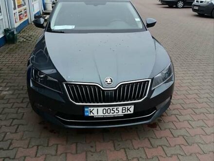 Сірий Шкода Суперб, об'ємом двигуна 1.97 л та пробігом 300 тис. км за 18000 $, фото 1 на Automoto.ua