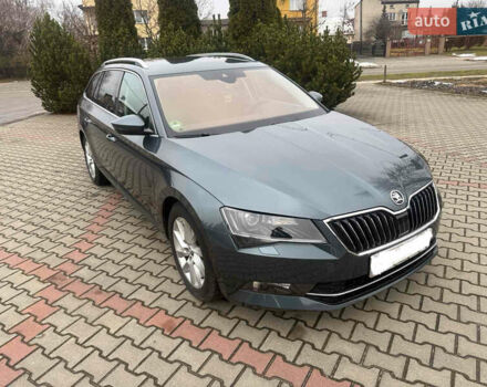 Сірий Шкода Суперб, об'ємом двигуна 2 л та пробігом 193 тис. км за 19000 $, фото 1 на Automoto.ua