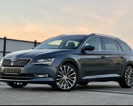 Серый Шкода Суперб, объемом двигателя 2 л и пробегом 300 тыс. км за 14300 $, фото 1 на Automoto.ua