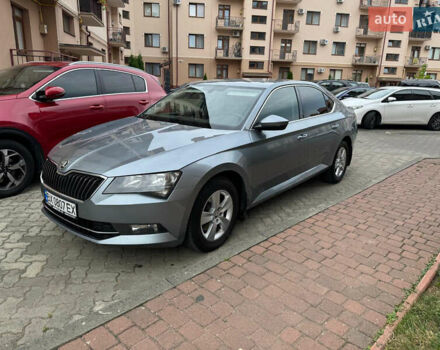 Серый Шкода Суперб, объемом двигателя 1.8 л и пробегом 197 тыс. км за 12300 $, фото 1 на Automoto.ua
