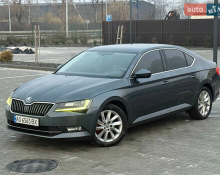 Серый Шкода Суперб, объемом двигателя 2 л и пробегом 290 тыс. км за 15500 $, фото 1 на Automoto.ua