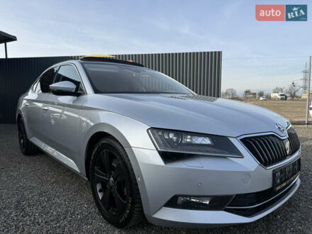 Серый Шкода Суперб, объемом двигателя 1.97 л и пробегом 189 тыс. км за 20499 $, фото 1 на Automoto.ua