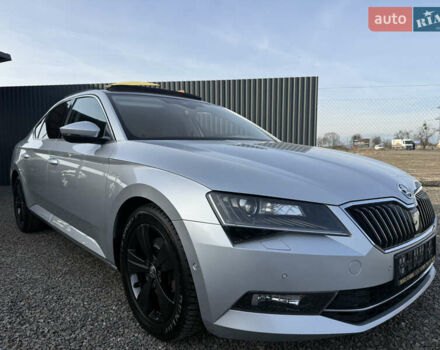 Серый Шкода Суперб, объемом двигателя 1.97 л и пробегом 189 тыс. км за 20499 $, фото 1 на Automoto.ua