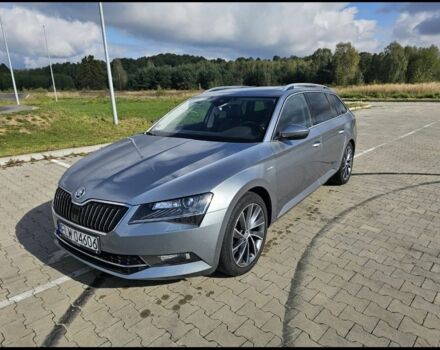 Серый Шкода Суперб, объемом двигателя 2 л и пробегом 191 тыс. км за 9000 $, фото 1 на Automoto.ua