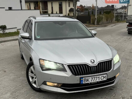 Серый Шкода Суперб, объемом двигателя 1.97 л и пробегом 361 тыс. км за 14600 $, фото 1 на Automoto.ua