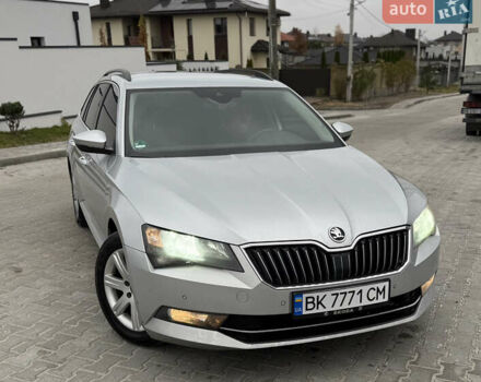 Серый Шкода Суперб, объемом двигателя 1.97 л и пробегом 361 тыс. км за 14600 $, фото 1 на Automoto.ua