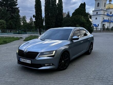 Сірий Шкода Суперб, об'ємом двигуна 2 л та пробігом 268 тис. км за 15600 $, фото 1 на Automoto.ua