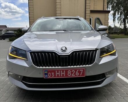Серый Шкода Суперб, объемом двигателя 2 л и пробегом 200 тыс. км за 20000 $, фото 1 на Automoto.ua