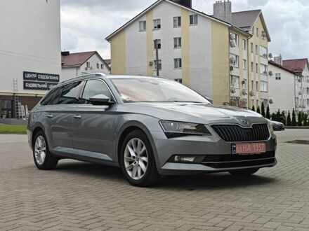 Серый Шкода Суперб, объемом двигателя 2 л и пробегом 207 тыс. км за 17999 $, фото 1 на Automoto.ua