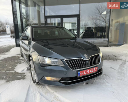 Серый Шкода Суперб, объемом двигателя 2 л и пробегом 232 тыс. км за 18900 $, фото 1 на Automoto.ua