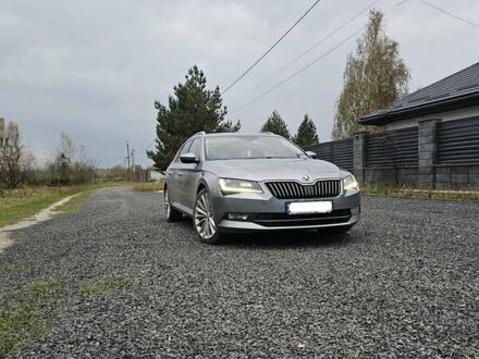 Сірий Шкода Суперб, об'ємом двигуна 2 л та пробігом 241 тис. км за 21700 $, фото 1 на Automoto.ua