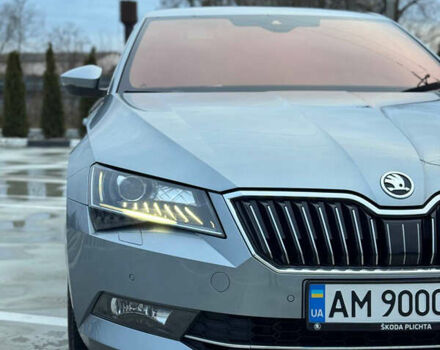 Серый Шкода Суперб, объемом двигателя 1.97 л и пробегом 177 тыс. км за 28699 $, фото 1 на Automoto.ua