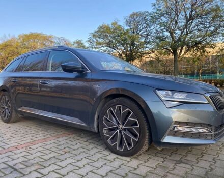 Сірий Шкода Суперб, об'ємом двигуна 2 л та пробігом 13 тис. км за 9000 $, фото 1 на Automoto.ua