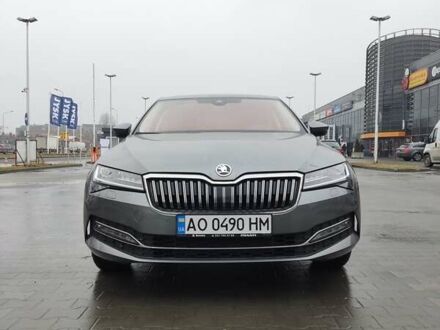 Шкода Суперб 2022 в Львове на Automoto.ua Серый Шкода Суперб, объемом двигателя 1.98 л и пробегом 14 тыс. км за 30499 $, фото 1 на Automoto.ua