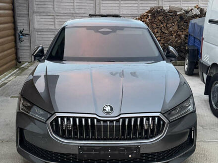 Серый Шкода Суперб, объемом двигателя 1.98 л и пробегом 15 тыс. км за 52000 $, фото 1 на Automoto.ua