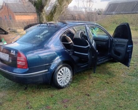 Синій Шкода Суперб, об'ємом двигуна 4 л та пробігом 280 тис. км за 2100 $, фото 7 на Automoto.ua