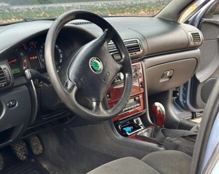 Синій Шкода Суперб, об'ємом двигуна 1.8 л та пробігом 300 тис. км за 3899 $, фото 6 на Automoto.ua