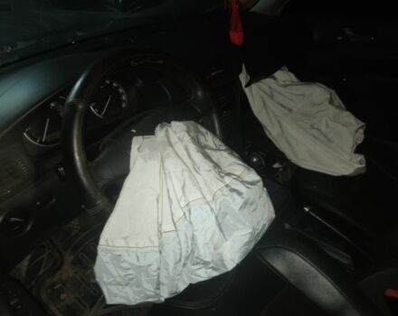 Синій Шкода Суперб, об'ємом двигуна 2 л та пробігом 270 тис. км за 2000 $, фото 2 на Automoto.ua