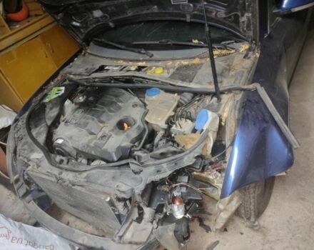 Синій Шкода Суперб, об'ємом двигуна 2 л та пробігом 270 тис. км за 2000 $, фото 1 на Automoto.ua