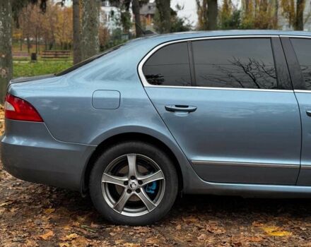 Синій Шкода Суперб, об'ємом двигуна 2 л та пробігом 345 тис. км за 8640 $, фото 8 на Automoto.ua