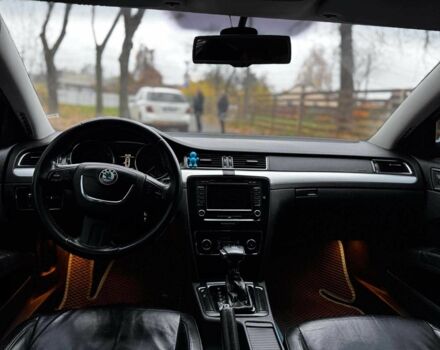 Синій Шкода Суперб, об'ємом двигуна 2 л та пробігом 345 тис. км за 8640 $, фото 19 на Automoto.ua