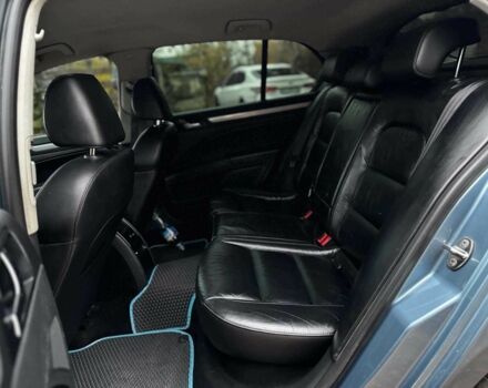 Синій Шкода Суперб, об'ємом двигуна 2 л та пробігом 345 тис. км за 8640 $, фото 17 на Automoto.ua