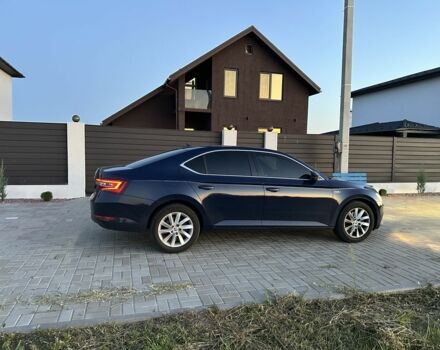 Синій Шкода Суперб, об'ємом двигуна 2 л та пробігом 250 тис. км за 15700 $, фото 4 на Automoto.ua