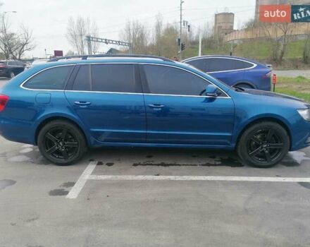 Синій Шкода Суперб, об'ємом двигуна 2 л та пробігом 323 тис. км за 11500 $, фото 2 на Automoto.ua