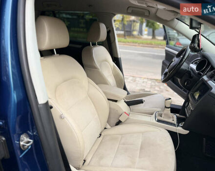 Синій Шкода Суперб, об'ємом двигуна 2 л та пробігом 325 тис. км за 10700 $, фото 32 на Automoto.ua