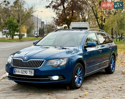 Синій Шкода Суперб, об'ємом двигуна 2 л та пробігом 325 тис. км за 10700 $, фото 1 на Automoto.ua