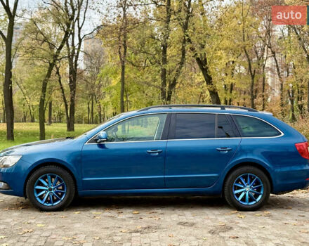 Синій Шкода Суперб, об'ємом двигуна 2 л та пробігом 325 тис. км за 10700 $, фото 6 на Automoto.ua